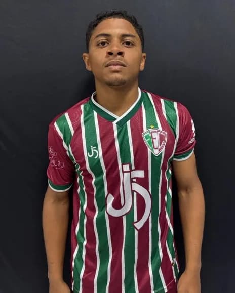 Rairon Hulk, lateral direito do Fluminense-PI