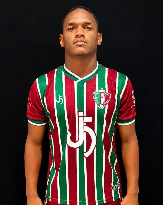 Léo, atacante do Fluminense-PI